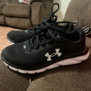 Womens 7.5 Champion Sneakers
